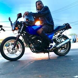 Meet your Posher, Ray